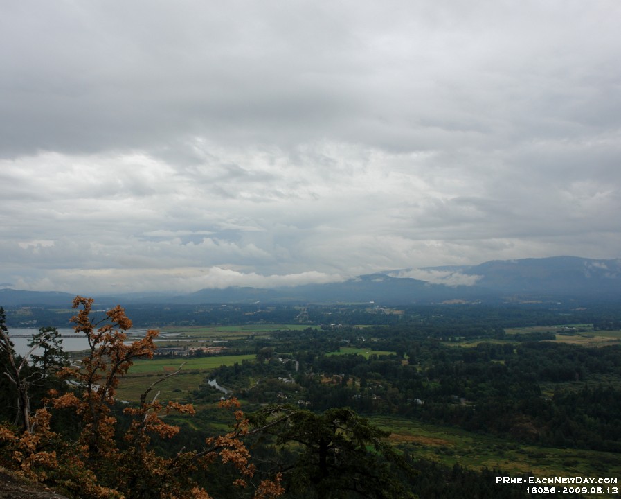 16056RoCrLe - Climbing Mount Tzouhalem, Duncan
